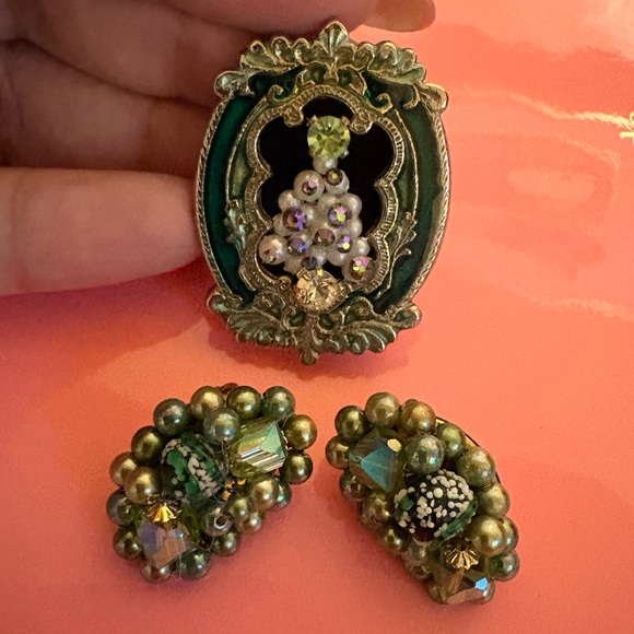 Vintage Brooch & Clip on Earring Set - Picture 3 of 3
